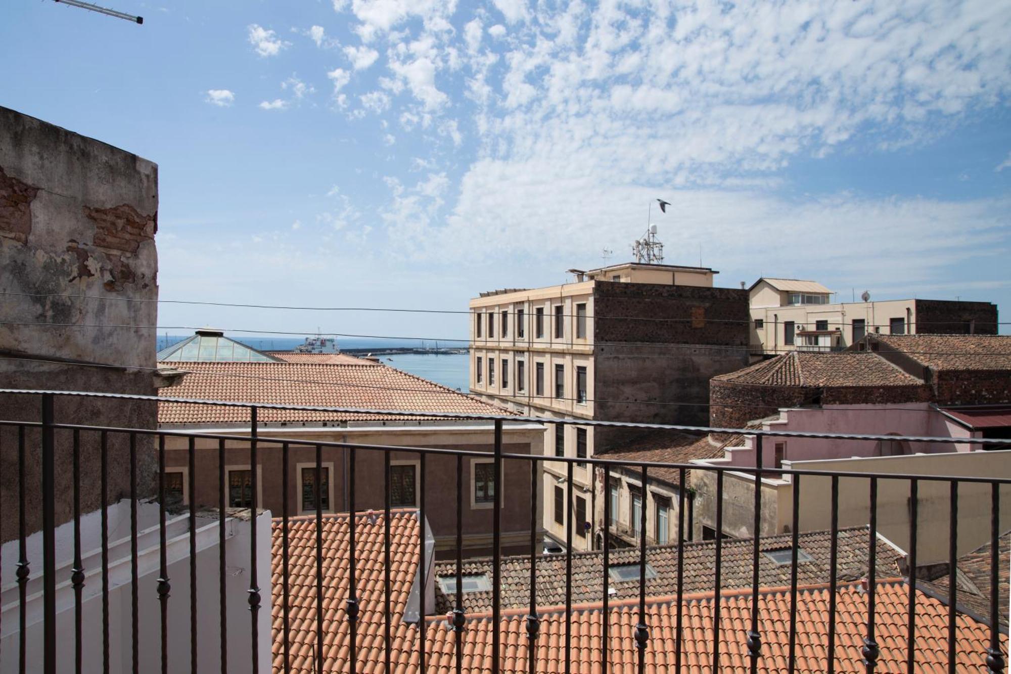 Harbour House And View Apartment คาตาเนีย ภายนอก รูปภาพ